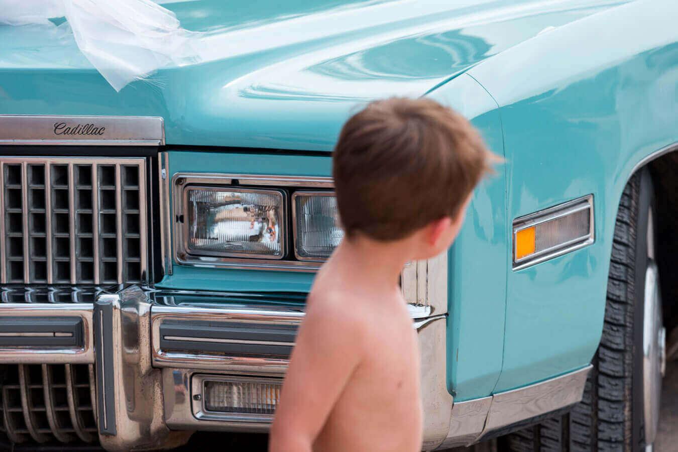 il bambino e la cadillac