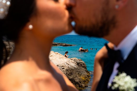bacio-in-spiaggia
